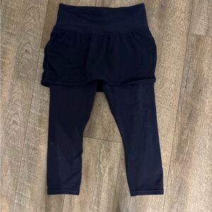 Athleta Navy Blue 3/4 Length Women’s  Leggings With Built in Skirt Size Small